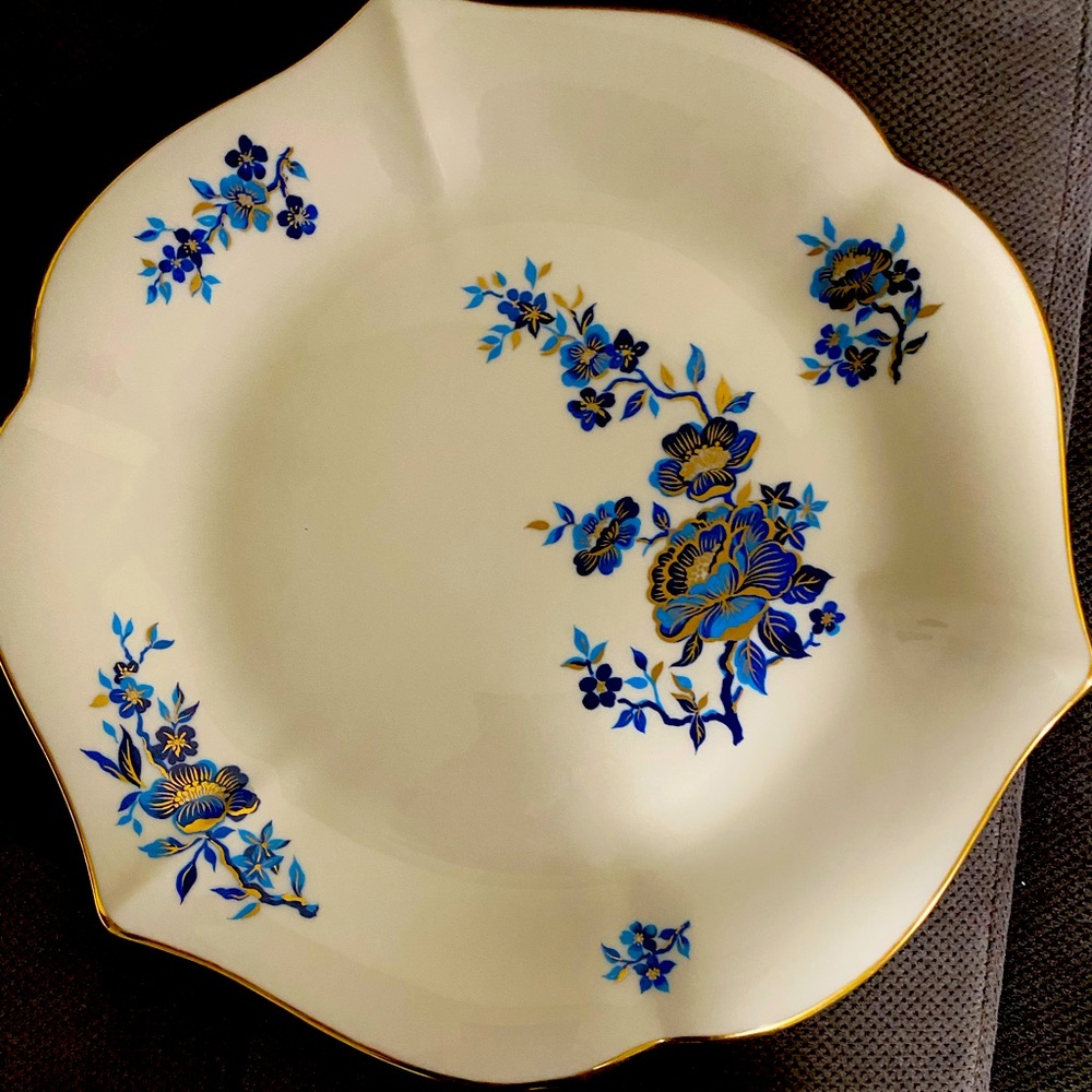 Lenox dish white with blue design